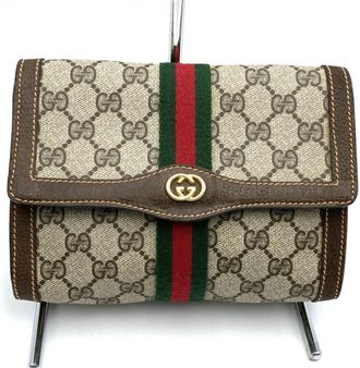 Gucci Brown Gg Supreme Clutch Bag Pouch (Pre-Owned)