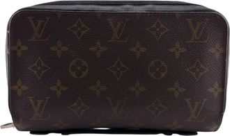 Louis Vuitton Brown Leather Clutch Bag (Pre-Owned)