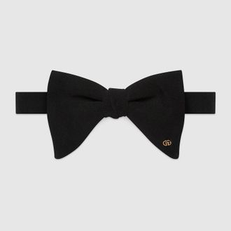 Gucci Silk Cr&ecirc;pe Bow Tie, Black