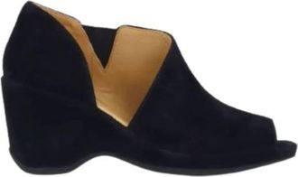 L'Amour Des Pieds Womens Oksana Sandals In Black Kidsuede