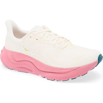 Hoka One One Arahi 8 Stability Running Shoe in Alabaster /Lingonberry at Nordstrom, Size 10.5
