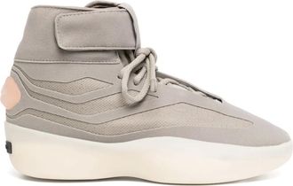 adidas Sneakers alte Fear Of God Athletics II Basketball - Toni neutri