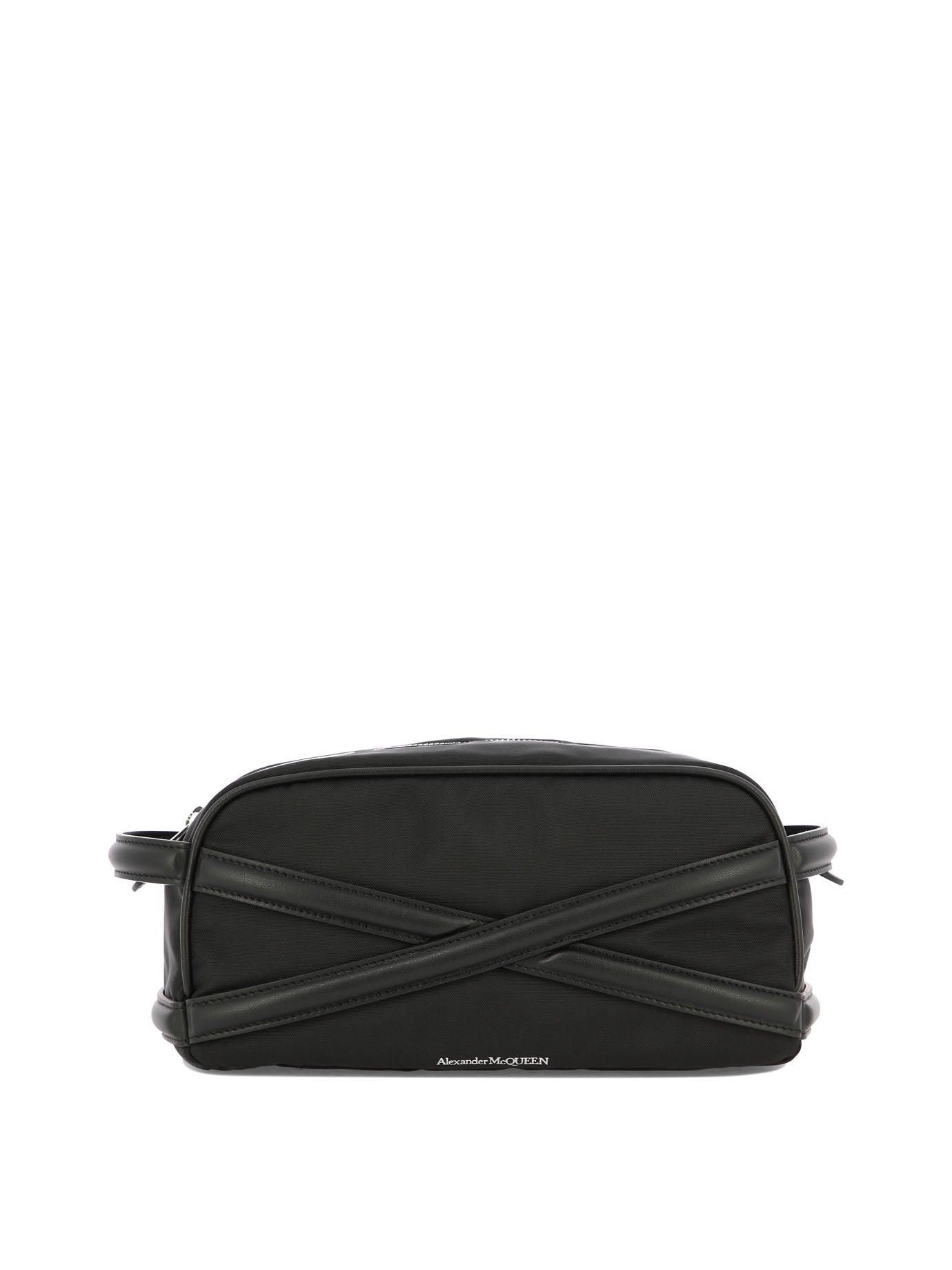 【関税&送料込】Alexander Mcqueen Black Leather Mini Cross-B Alexander McQueen Black Leather Mini Legend Crossbody Bag