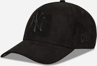 New Era New York Yankees Faux Suede 9FORTY E-Frame Cap Black