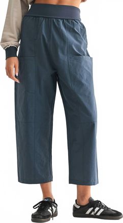 Mono B Voyager Wide Leg Cropped Pants In Navy