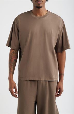 Elwood Core Oversize Tee in Vintage Brown at Nordstrom, Size Xx-Large