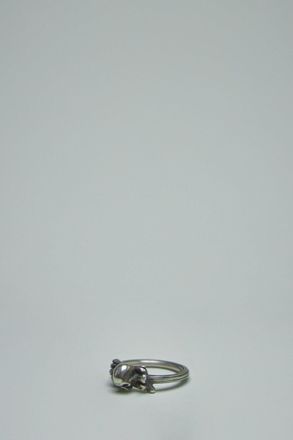 Werkstatt M&uuml;nchen Ring Symbol Skull