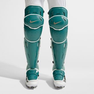 Nike Diamond Elite Baseball Leg Guards in Green | N1003437-377