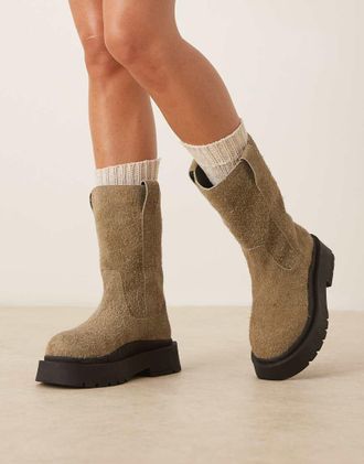 Asos Coast - Stivali verde oliva in camoscio spazzolato con suola spessa