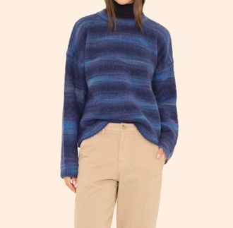 Xirena Anders Sweater In Navy Ombre