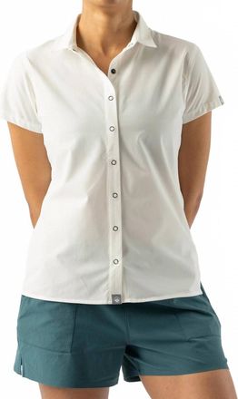 Rabbit High Country Solid Short Sleeve Top In White