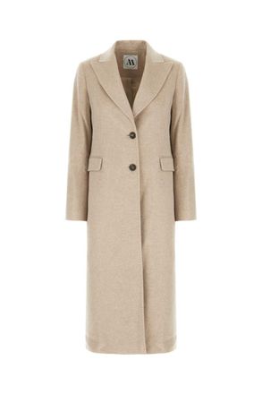 Andr&egrave; Maurice Coats