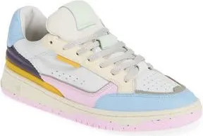 Oncept Paris Low Top Sneaker in Orchid Multi at Nordstrom Rack, Size 7