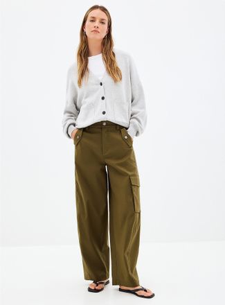 Contemporaine Womens Cotton and lyocell cargo pant Fit: Barrel leg, high rise