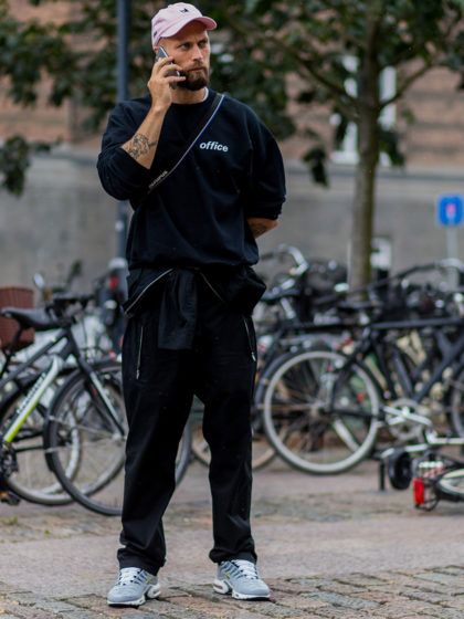 Las mejores zapatillas de moda para hombres que pisan fuerte