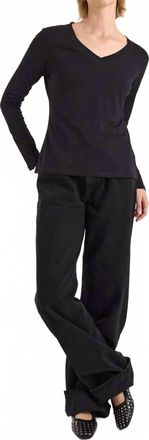Brodie Long Sleeve V Neck Top In Black