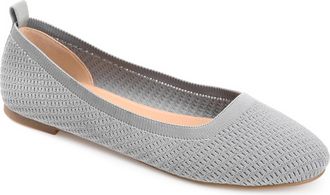 Journee Collection Women & apos;s Narrow Width Maryann Flats