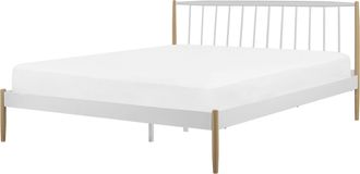 Beliani Cama De Metal 160 X 200 Cm Blanca Con Patas De Madera Clara Base De Listones Estilo Retro Escandinavo Maurs