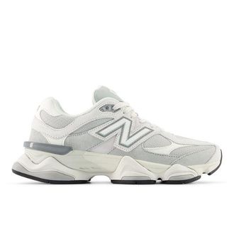 New Balance Unisex 9060 en Gris, Gamuza/Malla, Talla 37.5