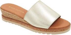 Andr&eacute; Assous Nessie Platform Wedge Sandal in Platino at Nordstrom Rack, Size 11