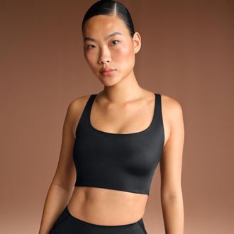 Nike Womens SKIMS Shine Scoop-Neck Bra Top in Black | BRSPT5149W-OBD