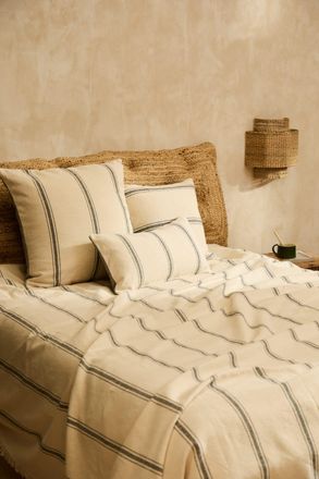 Calma House Colcha color gris oscuro 180x260 para Cama de 90