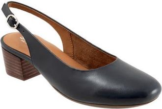 Softwalk Largo Slingback Pump (Women) - Wide Width Available in Navy at Nordstrom, Size 10.5