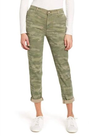 AG - Adriano Goldschmied Womens The Caden Pants In Camo Cactus Green