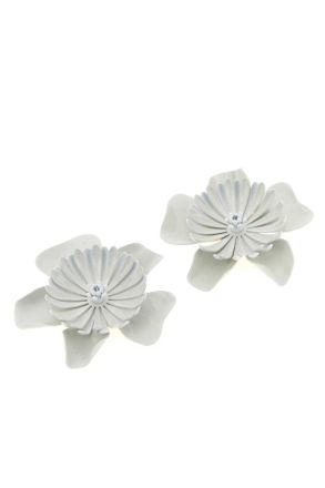 Chlo&eacute; Bloom Earrings - White