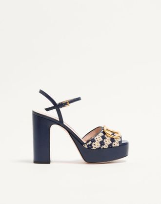 Valentino Garavani Sandalo Con Plateau VLogo Signature in Tessuto Crochet 115Mm Donna BLU/BEIGE 35.5