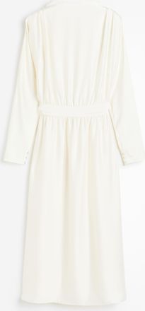H&M Figurnahes Satinkleid - White
