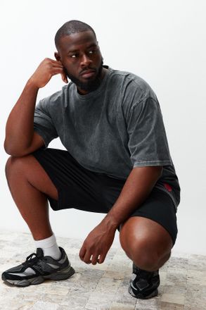 Trendyol MAN Heren Grijs Effen Kort Oversized Grote maten T-shirts