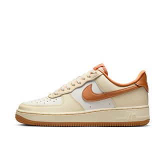 Nike Womens Air Force 1 07 Shoes in White | IO7391-113