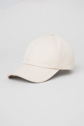 Alo | Satin Off-Duty Cap in Creme
