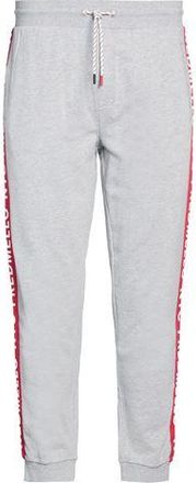 Fred Mello BOTTOMWEAR - Pantaloni su YOOX.COM