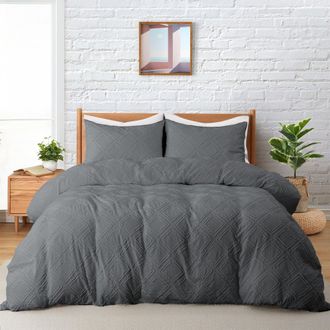 Puredown 3 Piece Lightweight Clipped Duvet Cover Sets, Queen or King Sized Bedding Sets