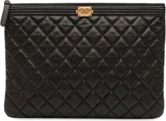 Chanel Pre-owned Clutches, female, Black, Size: ONE SIZE Pre-owned Quilted Zip Pouch