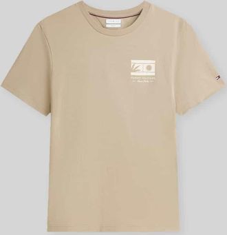 Tommy Hilfiger Regular Fit T-Shirt aus reiner Baumwolle in Beige, Gr&ouml;&szlig;e XXL