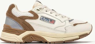 Autry Womens Hyperway Low Sneaker In Ivory/ Brown
