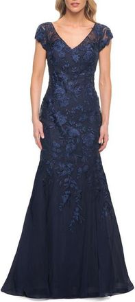 La Femme Lace and Tulle Mermaid Gown with Cap Sleeves in Navy at Nordstrom, Size 20