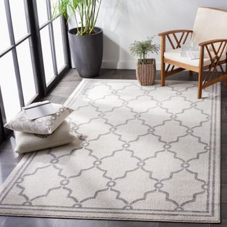 Safavieh Amherst Machine Made Area Rug, Ivory / Grey Contemporary Style Easy Care