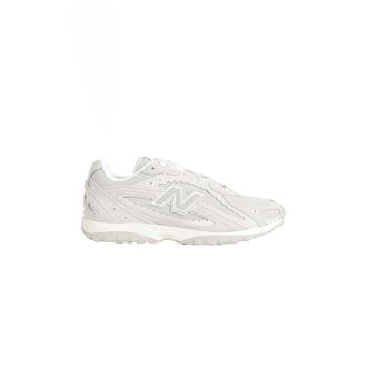New Balance 204L Sneakers