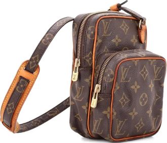 Louis Vuitton Amazone Bag Monogram Canvas Mini crossbody bag - Bruin