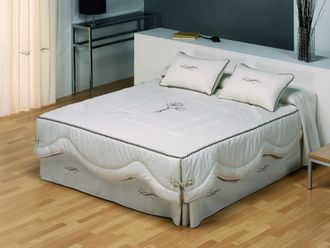 Confecciones Paula Edredón coordinado bordado relleno 370 gr cama 135 flores negras