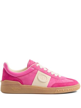Valentino Garavani: Pink Sneakers / Trainer now up to −53