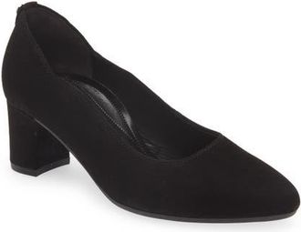 Gabor Scallop Pump in Black at Nordstrom, Size 6.5