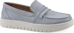 White Mountain Nocci Recovery Loafer in Blue Raspberry/Burnish at Nordstrom Rack, Size 8.5