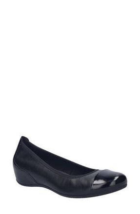 Josef Seibel Florina Cap Toe Flat in Blackpat at Nordstrom Rack, Size 10-10.5Us / 41Eu
