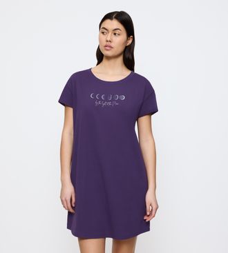 Triumph Nachthemd TRIUMPH Nightdresses NDK X, Damen, Gr. 42, N-Gr, lila (royal lila), Jersey, Obermaterial: 100% Baumwolle, bequem kniefrei, Rundhals, Kleider