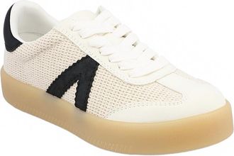 Mia Womens Axel Sneaker In Beige/black